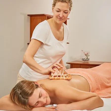 Kneipp- Und Wellvitalhotel Edelweiss Szálloda Bad Wörishofen